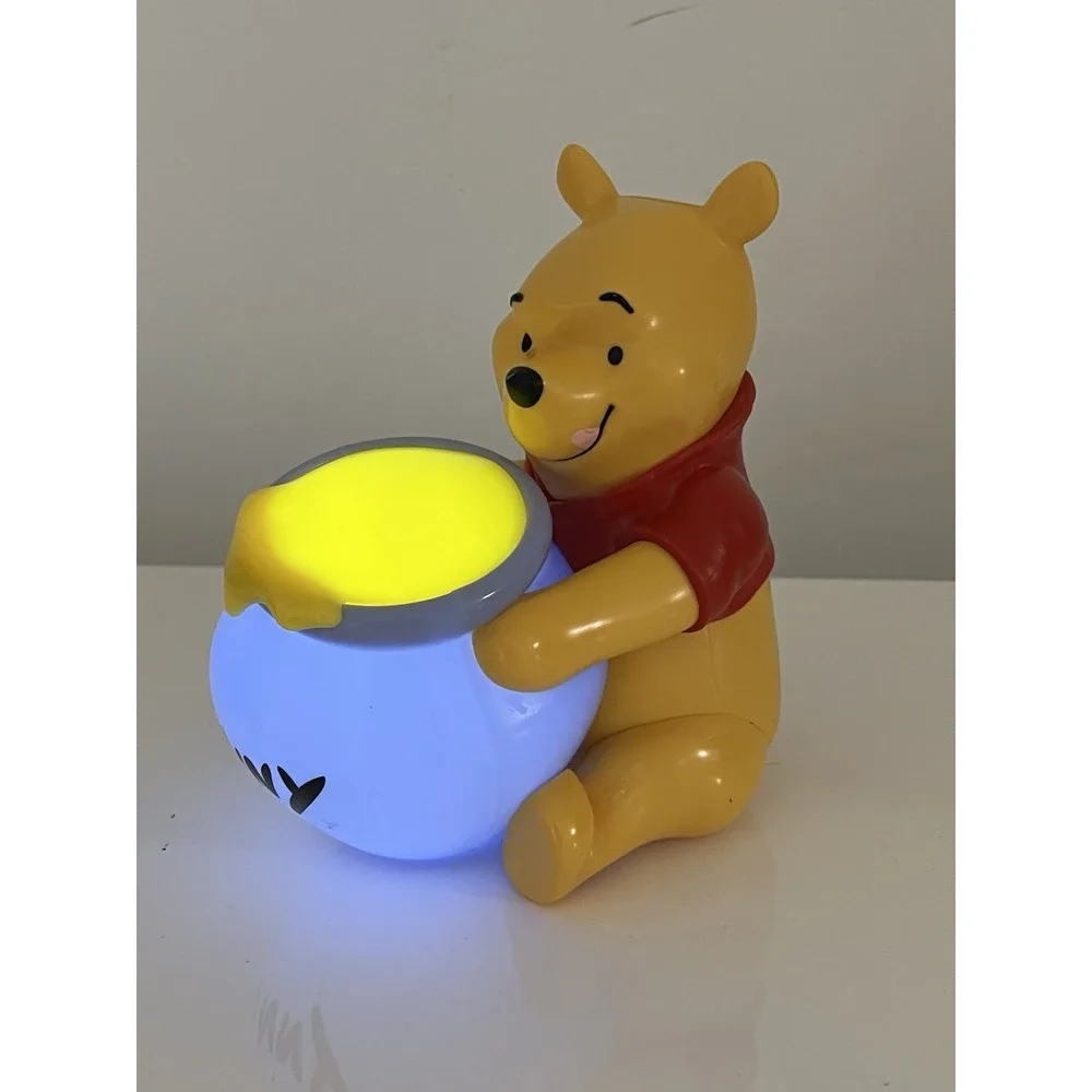 Winnie The Pooh Hunny Pot Light Desktop Light Lamp by PALADONE(5/b18)